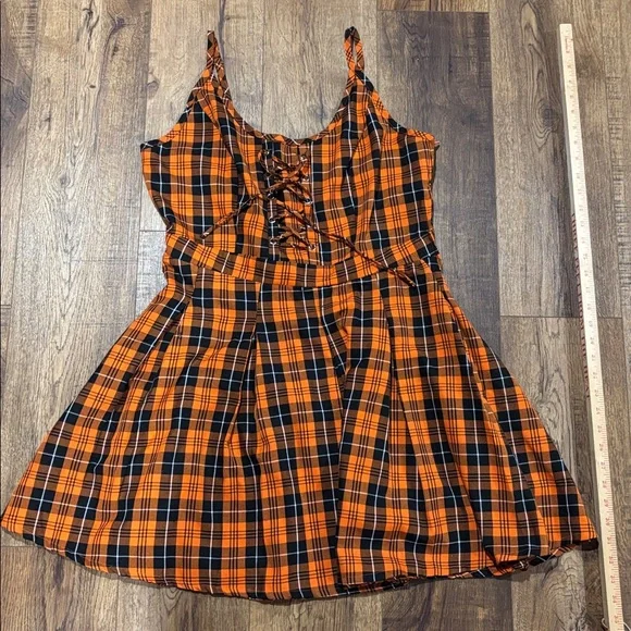 Hot Topic Black & Orange Plaid Pleated Lace-Up Dress Halloween - Picture 4 of 8